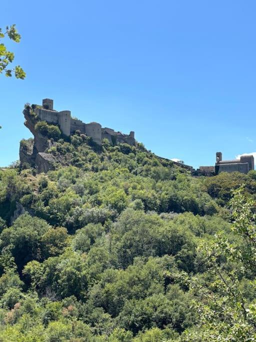 La Ginestra Apartment Roccascalegna Bagian luar foto